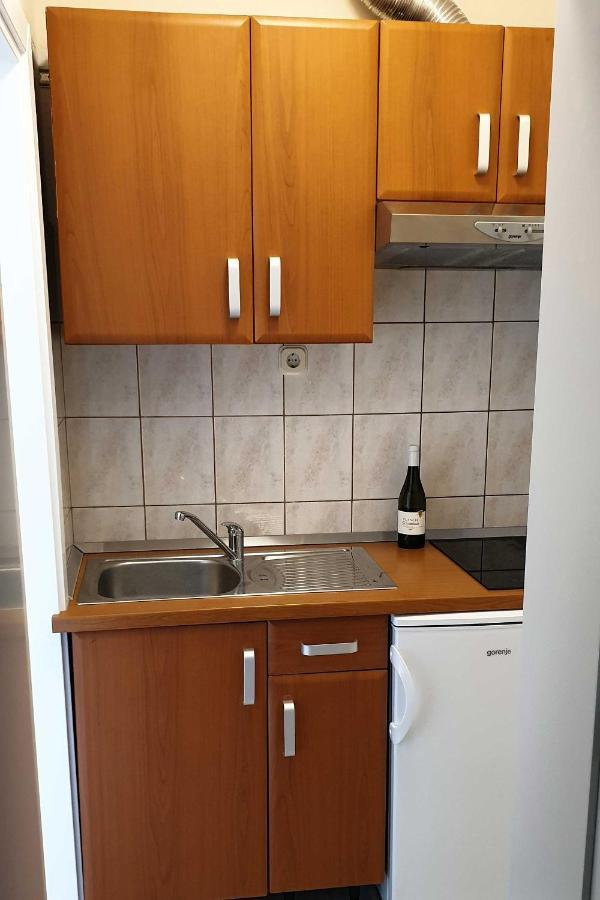 Apartments And Rooms With Parking Space Hvar - 15378 ฮวาร์ ภายนอก รูปภาพ