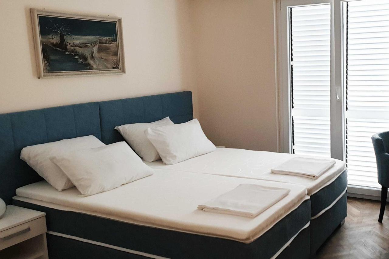 Apartments And Rooms With Parking Space Hvar - 15378 ฮวาร์ ภายนอก รูปภาพ