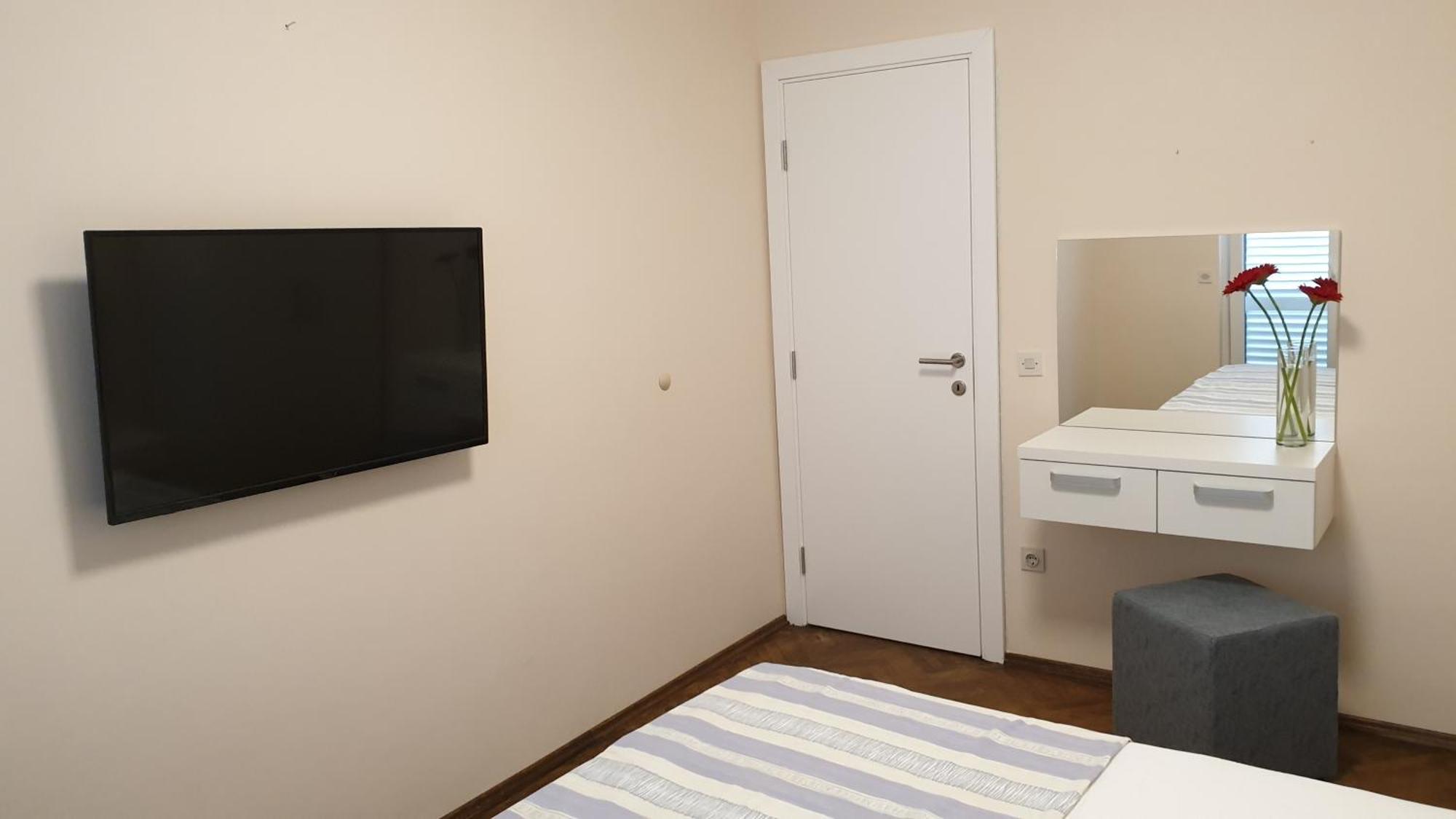 Apartments And Rooms With Parking Space Hvar - 15378 ฮวาร์ ห้อง รูปภาพ
